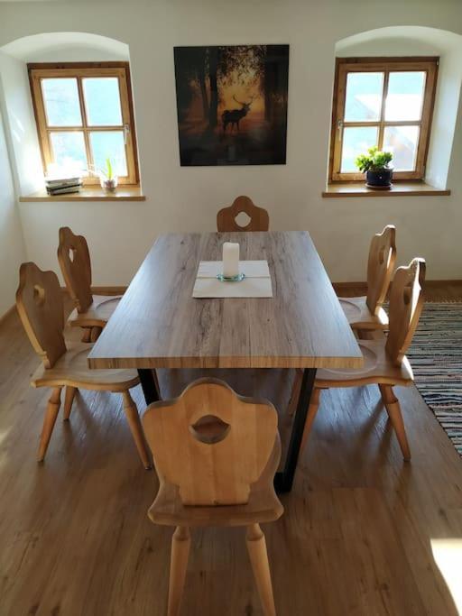 Upcycling Appartement Fischl - Nachhaltig Und Kreativ Wohnen Fuer Gross Und Klein Jenbach Kültér fotó